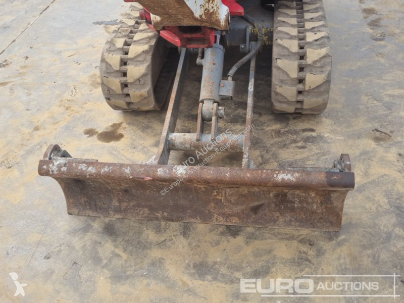Escavadora Takeuchi TB216