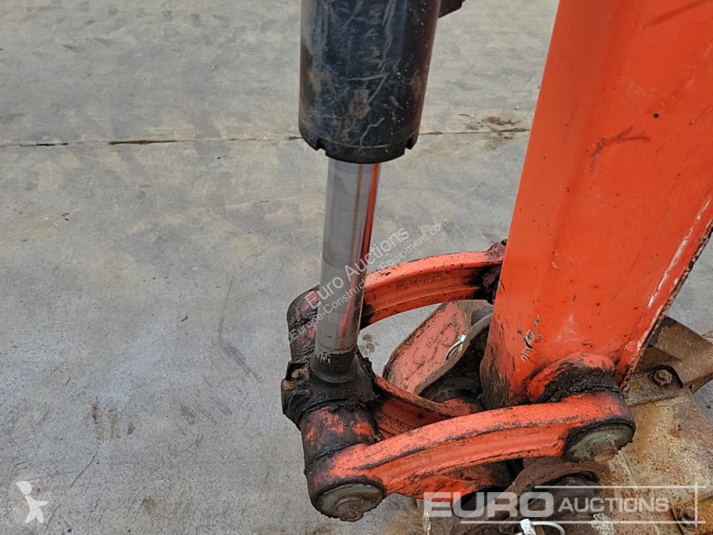 Lopatový nakládač Kubota KX015-4