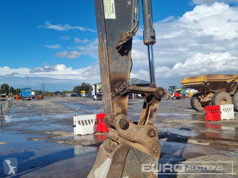 Excavator Volvo EC200EL