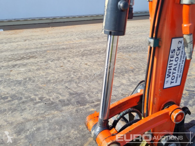 Lopatový nakládač Kubota KX037-4