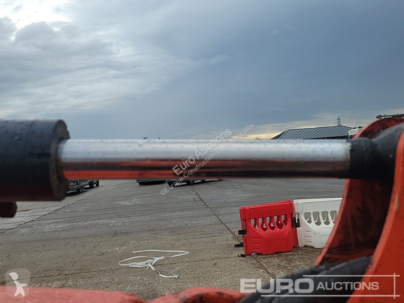 Lopatový nakládač Kubota KX015-4