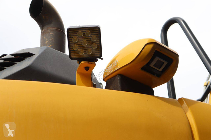 Excavator Komatsu PW118MR-11