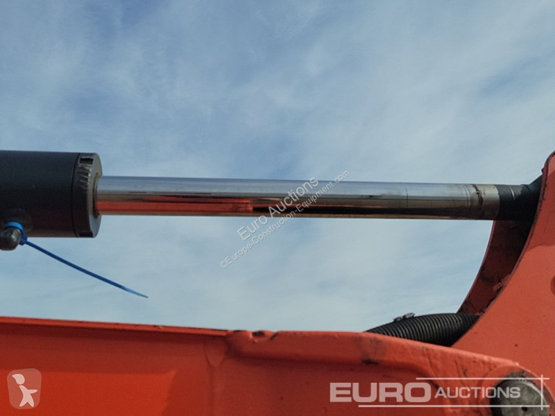 Lopatový nakládač Kubota KX027-4