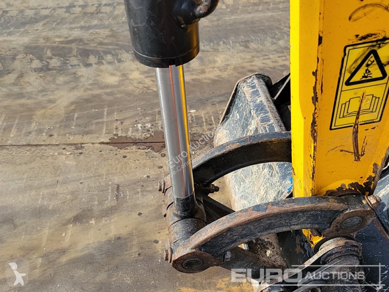 Excavator JCB 16C-1