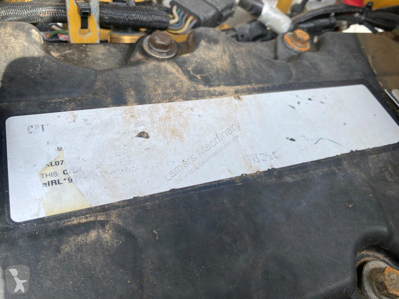 Graafmachine Caterpillar NVT