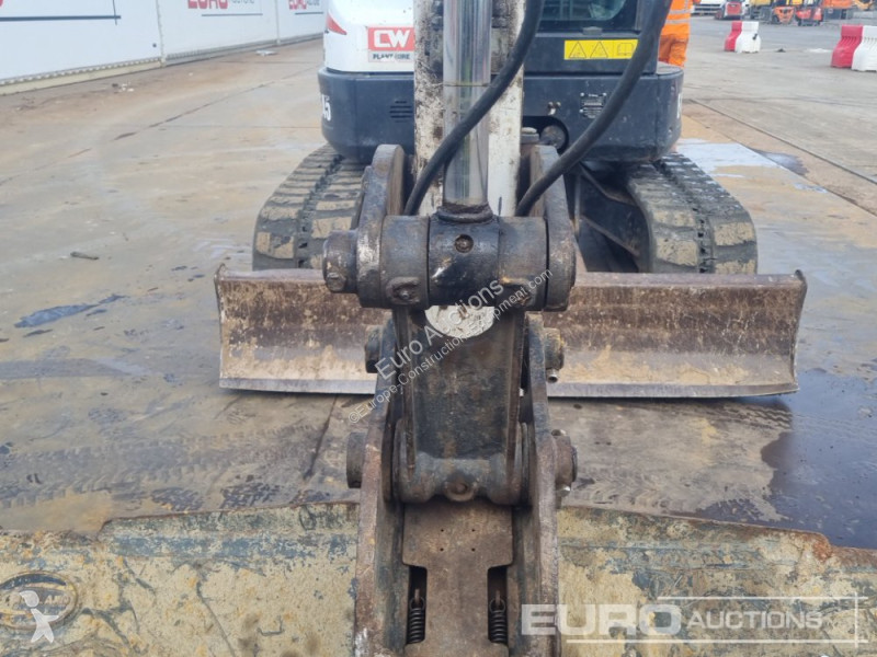 Escavadora Bobcat