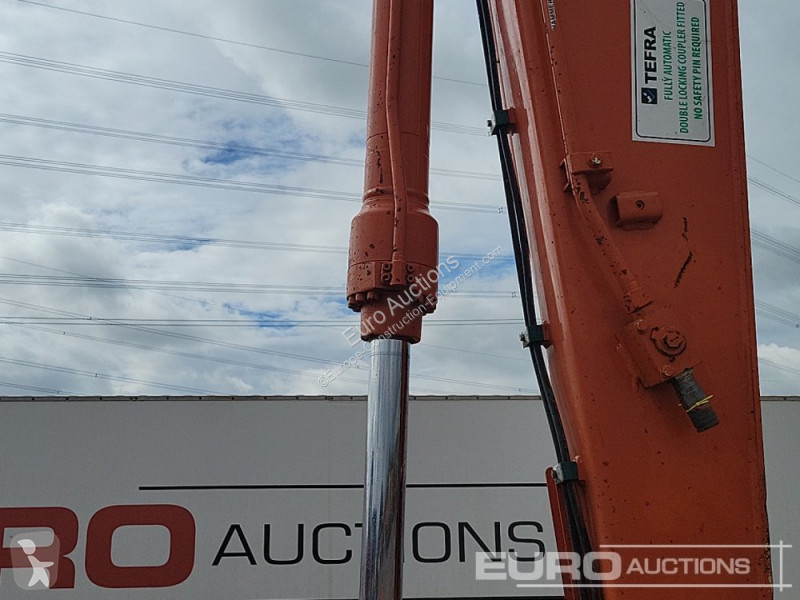 Excavadora Hitachi -6