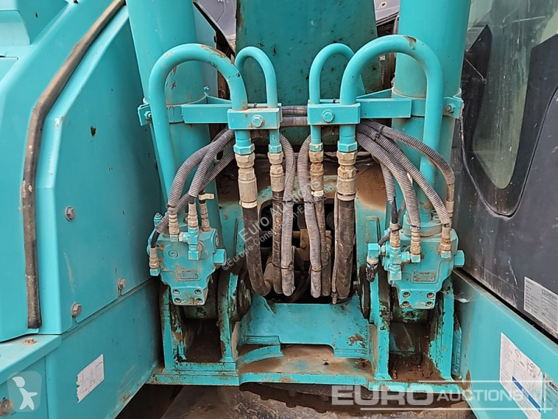 Escavadora Kobelco SK230SRLC-5