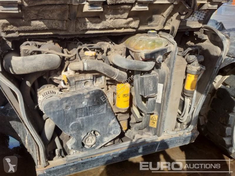 جرافة JCB HD110WT