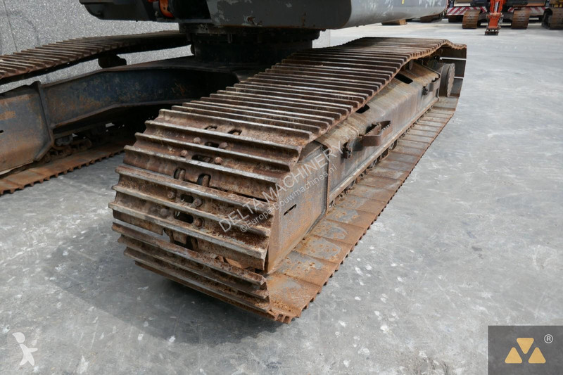 Lopatový nakládač Hitachi Long reach