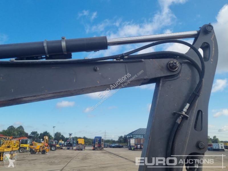 Lopatový nakládač Volvo ECR50D