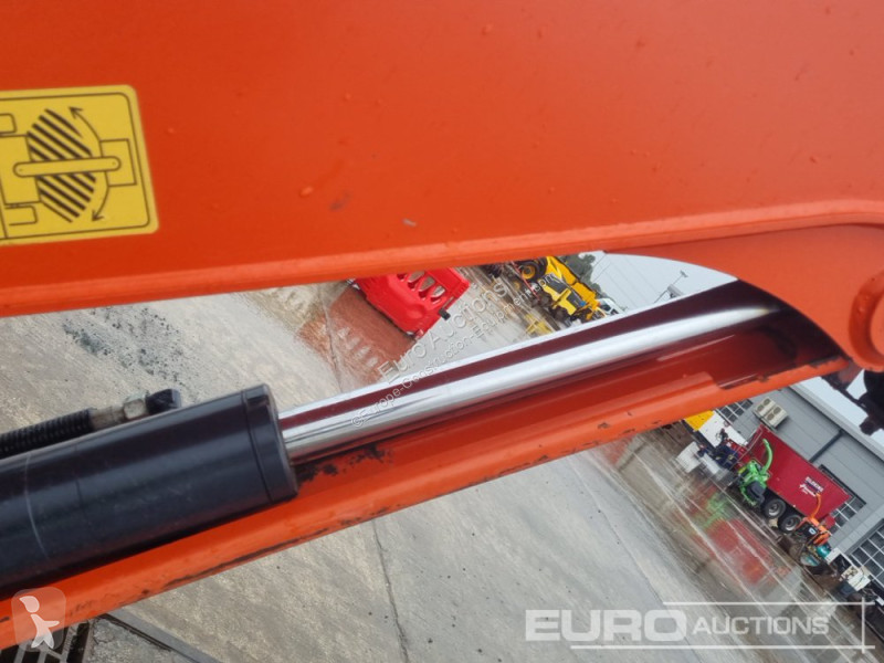 Lopatový nakládač Kubota KX027-4