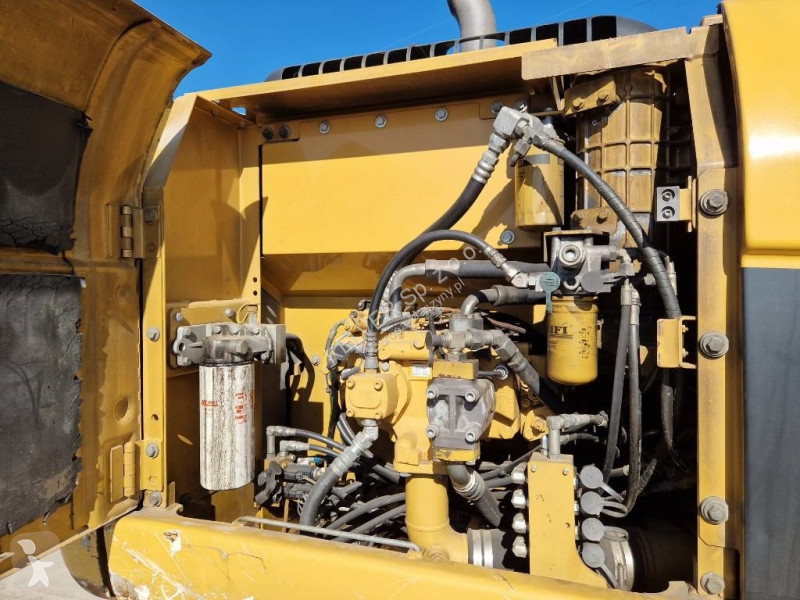 Lopatový nakládač Caterpillar L * 2011r. * 11...
