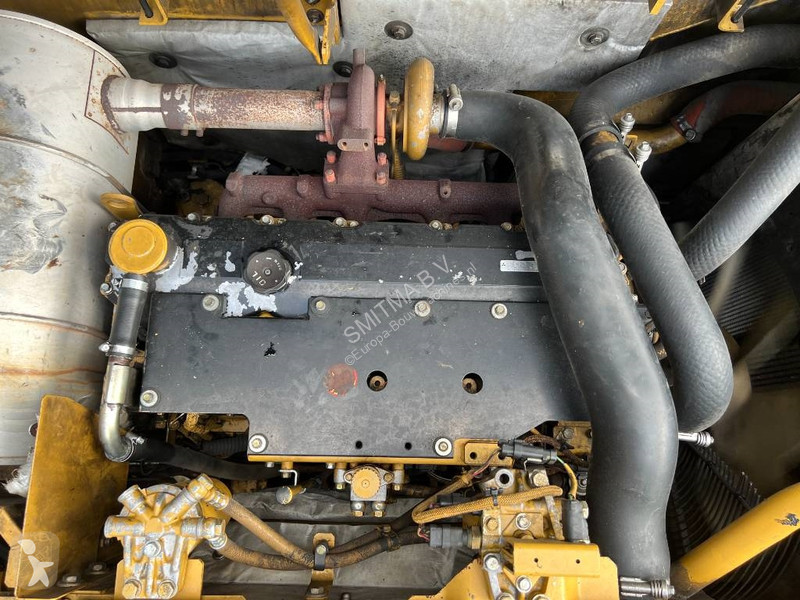 جرافة Caterpillar L