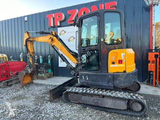 Lopatový nakládač Bobcat e35 à 22 500 € ht