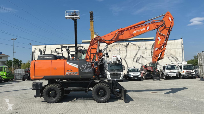 Rýpadlo Hitachi ZX220W-7