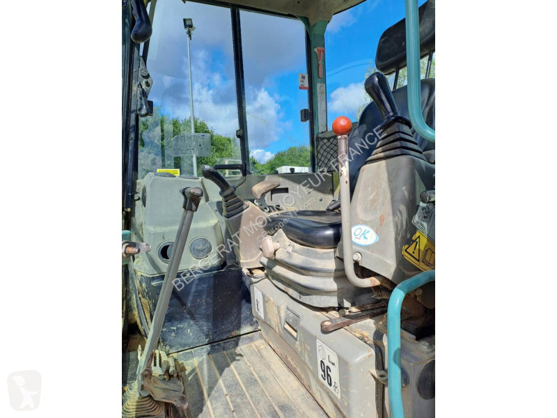 جرافة Yanmar VIO50