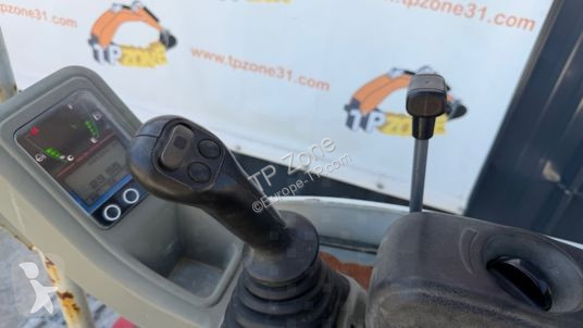 جرافة Takeuchi tb225 voies variables à 23 900 € ht