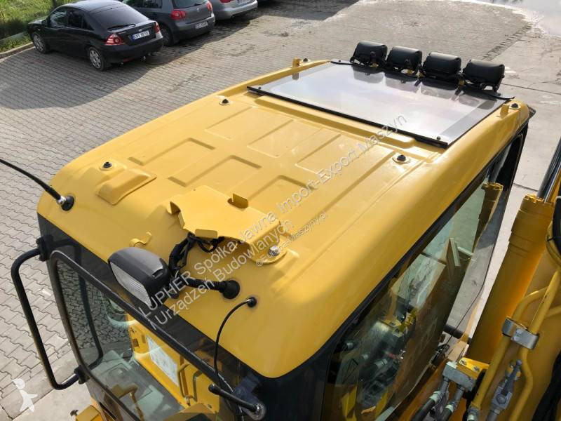 Lopatový nakládač Komatsu PW180-7E0