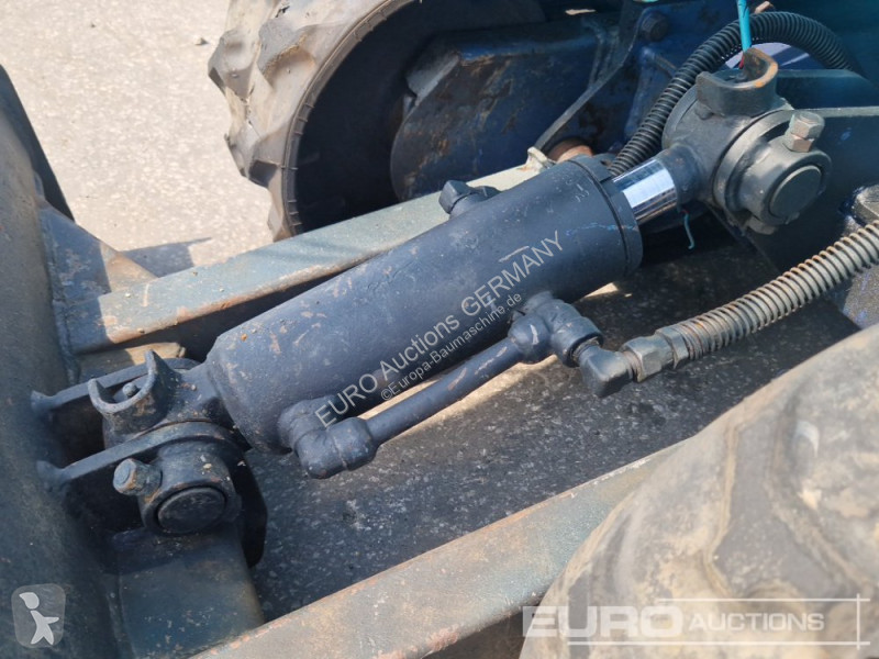 جرافة Kubota KH007