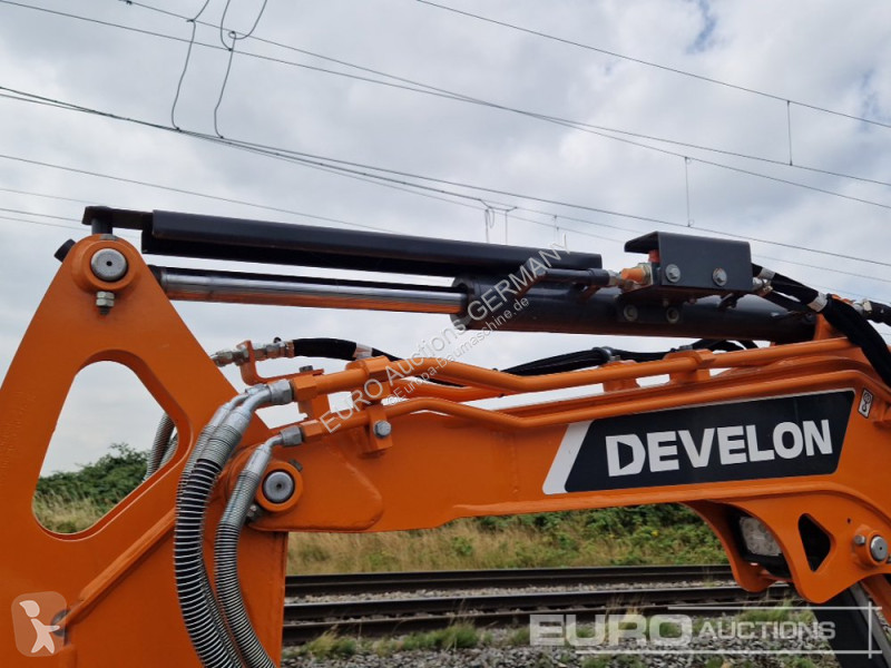 Rýpadlo Develon DX27Z-7