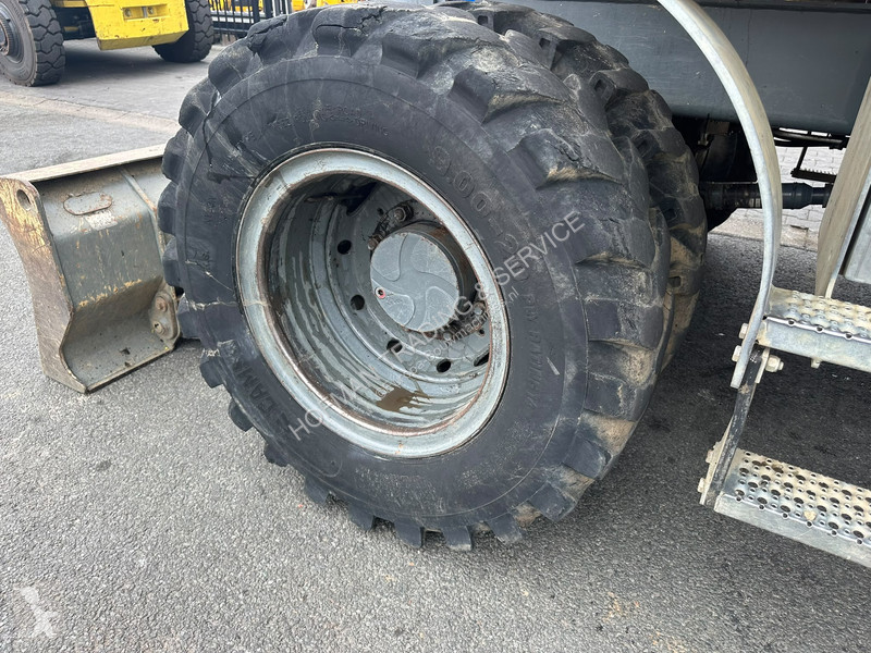 جرافة Liebherr Compact | Powertilt