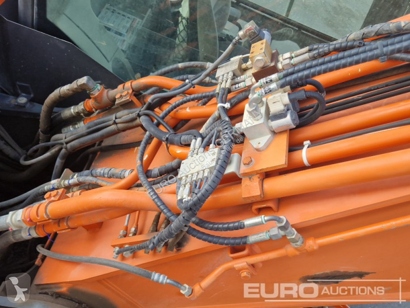 جرافة Hitachi ZX290LCN-5B