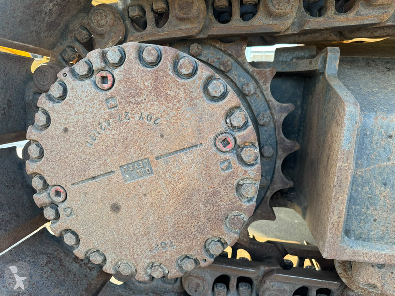 جرافة Komatsu NLC11