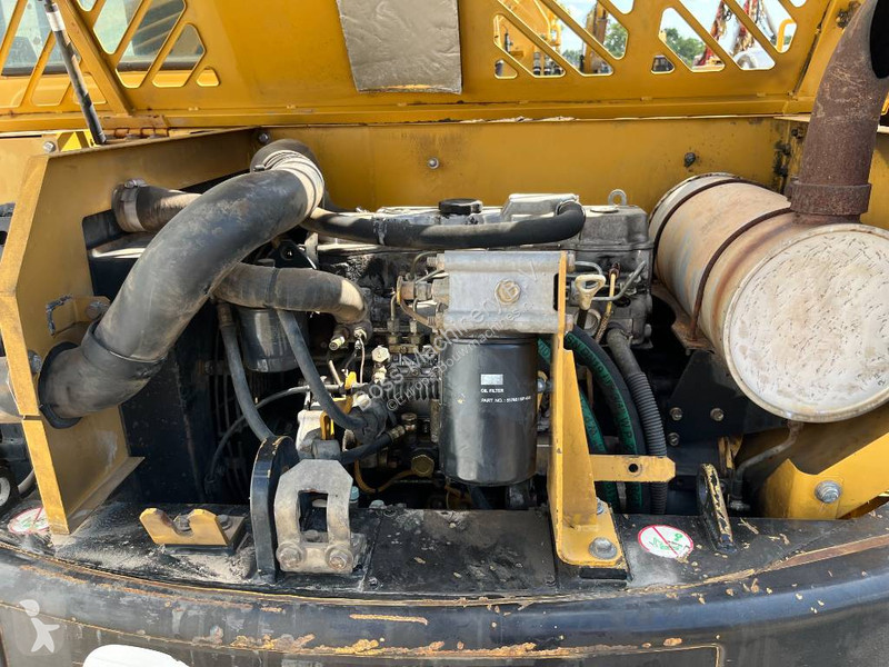 Escavatore Caterpillar C - Blade / Quick...