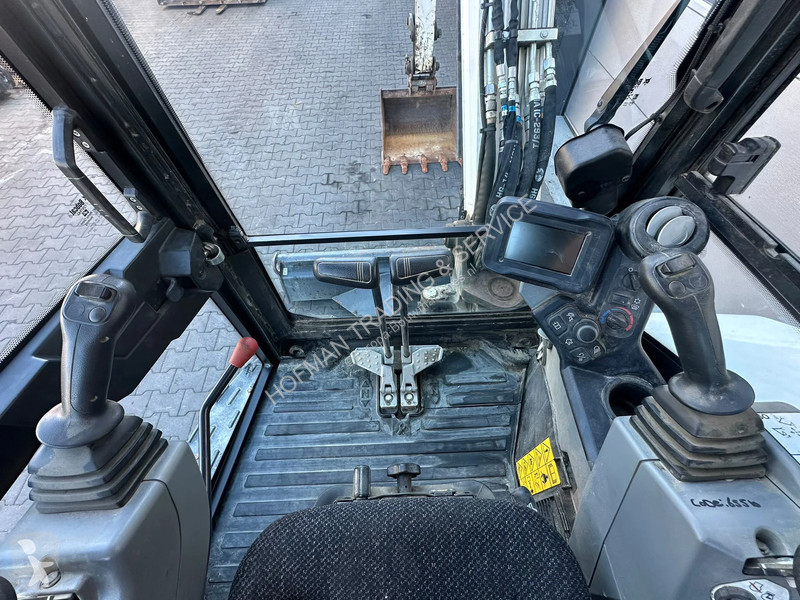 جرافة Bobcat E55z