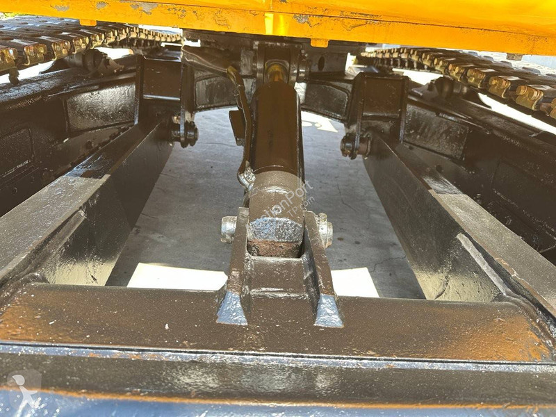 Rýpadlo JCB 8056