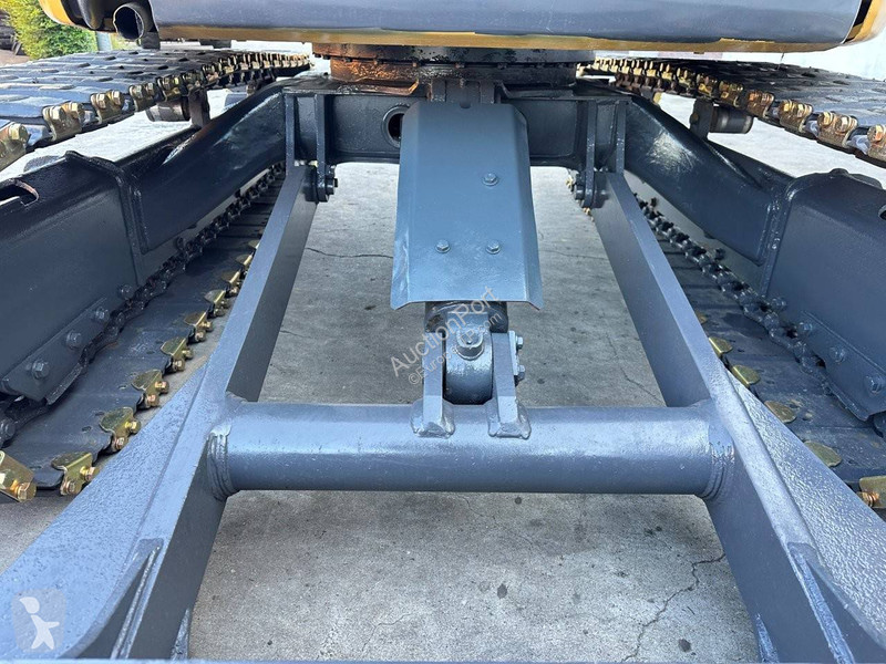 Rýpadlo Komatsu MR-2
