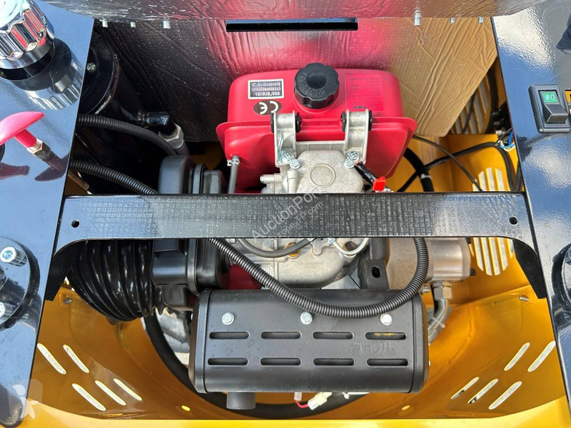 Lopatový nakládač JPC KV12