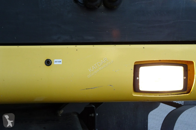 Lopatový nakládač New Holland WE150B Pro