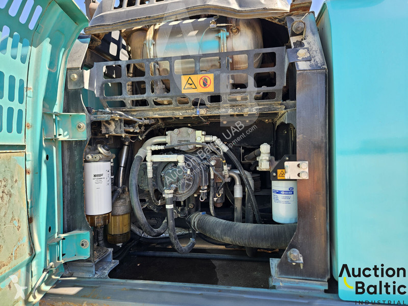 جرافة Kobelco LC10