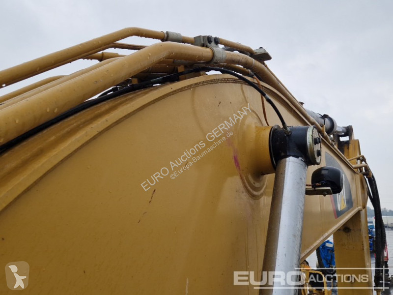 Excavator Caterpillar 330F