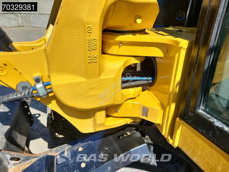 Lopatový nakládač Caterpillar CR