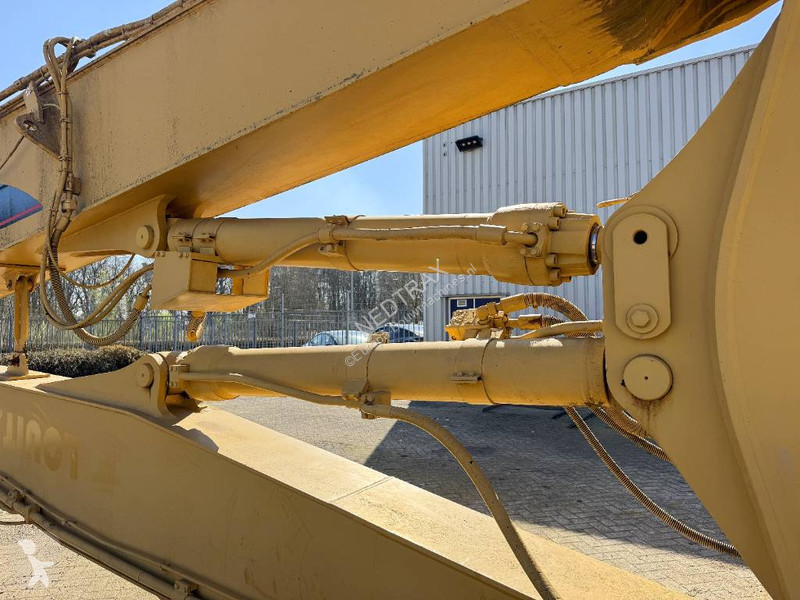 جرافة Caterpillar L UHD Demolition 27M + SHEAR