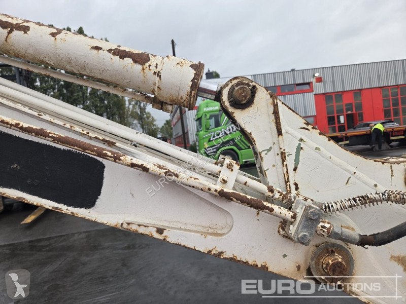 Excavator Yanmar YB351
