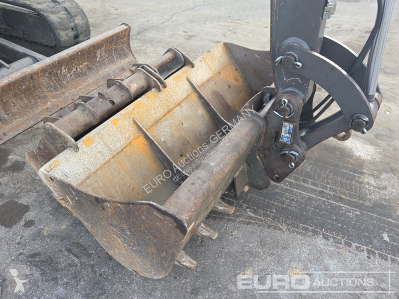 Багер Volvo ECR50F