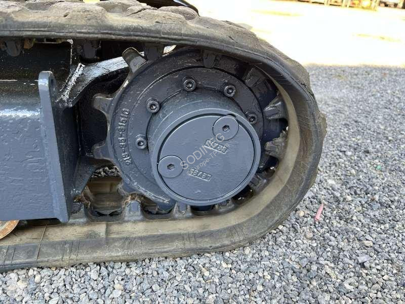 جرافة Komatsu  PC09-1
