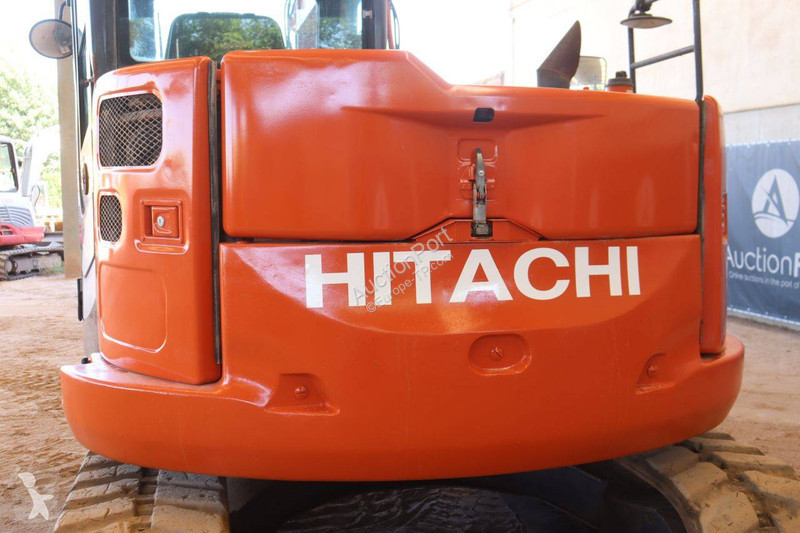 Lopatový nakládač Hitachi Zaxis B-6
