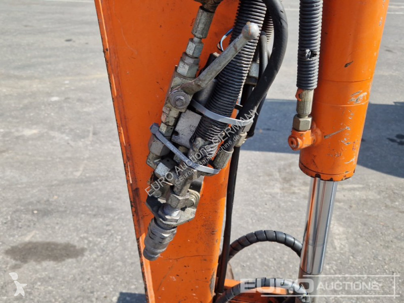 Багер Kubota U274