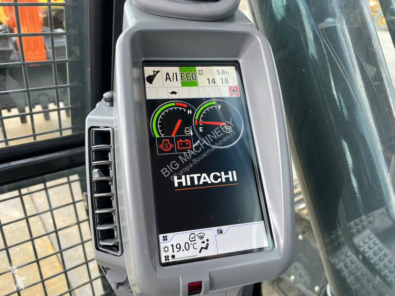 Pelle Hitachi ZX220LC-5G
