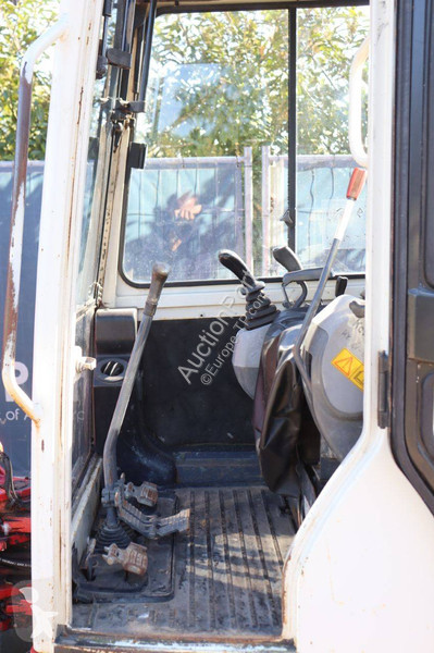 Багер Kubota