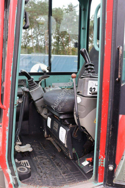جرافة Yanmar Vi020-4