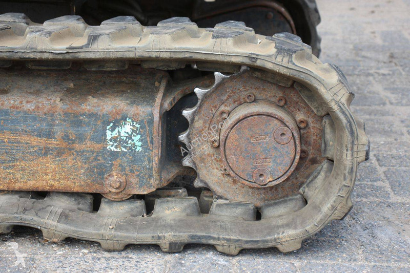 Екскаватор Komatsu PC16R-3HS