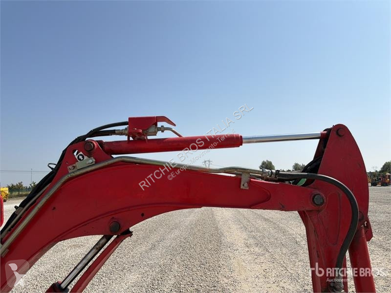 Екскаватор JCB