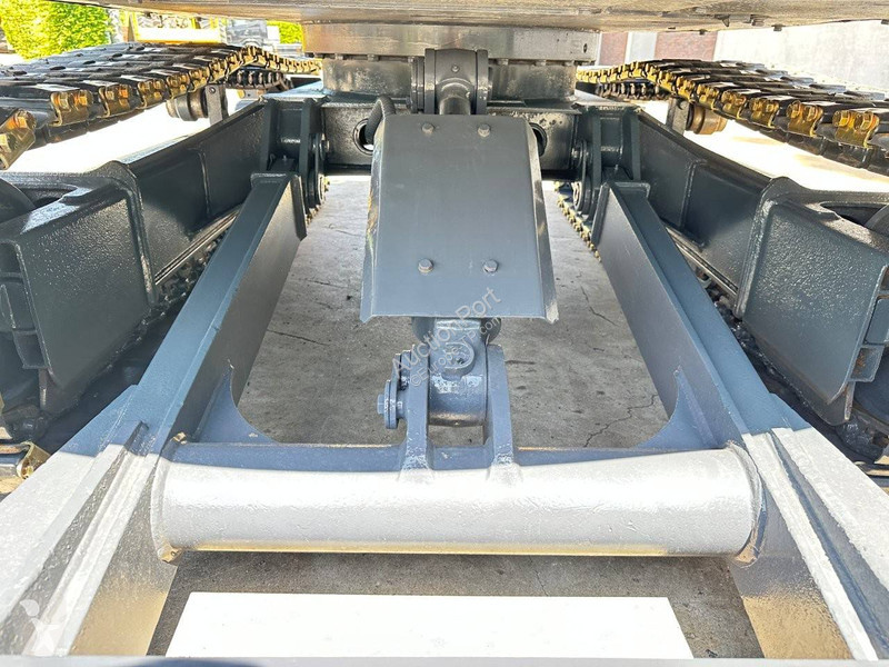 Escavadora LiuGong CLG906E
