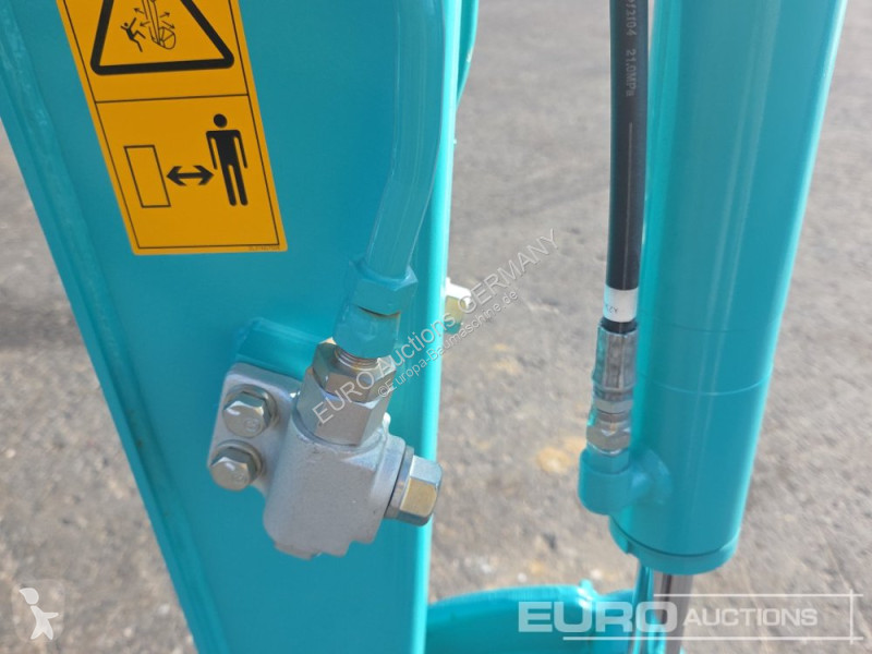 Экскаватор Kobelco SK17SR-3E
